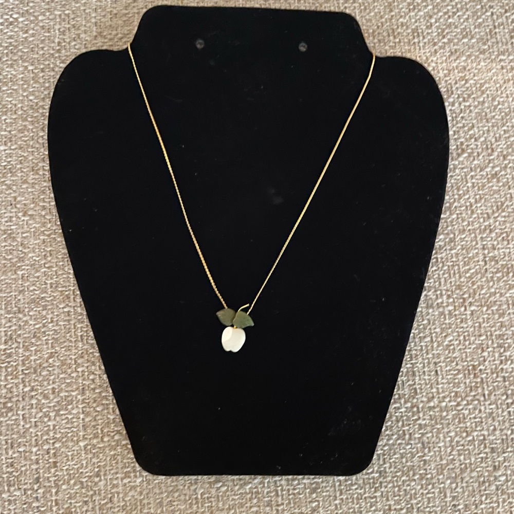 Vintage Necklace Mother Of Pearl Jade Apple Dainty Gold Tone 15”